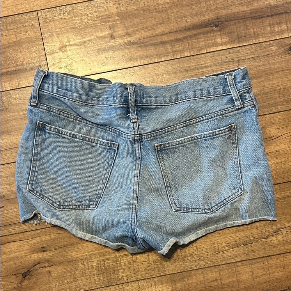 Madewell Faded Blue Ripped Jean Shorts - Picture 4 of 4